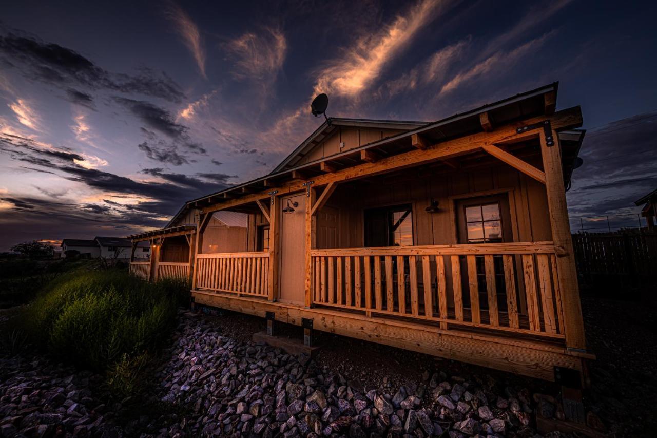 Miners Cabin #4 - King Bed - Private Balcony With Views Tombstone Exterior photo